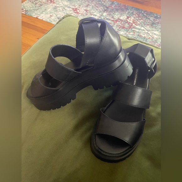 WINDSORSMITH, THRILLED BLACK LEATHER SANDAL, black size 7 - Picture 5 of 6